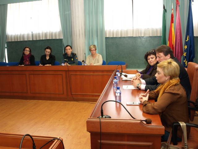 Constituida la 'Mesa local de coordinación de la violencia de género' de Ceutí