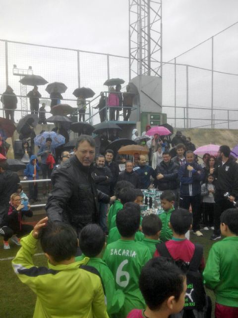 Gran éxito de participación en el torneo de fútbol de Semana Santa para equipos base