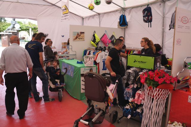 Grandes ofertas y descuentos en la nueva edición de la 'Feria de Comercio' de Ceutí