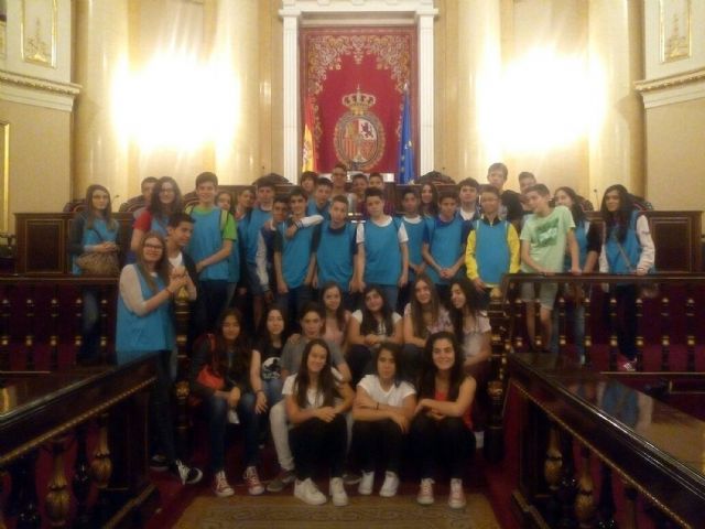 Alumnos del IES 'Felipe de Borbón' y del colegio 'Magda' de Ceutí visitaron Madrid