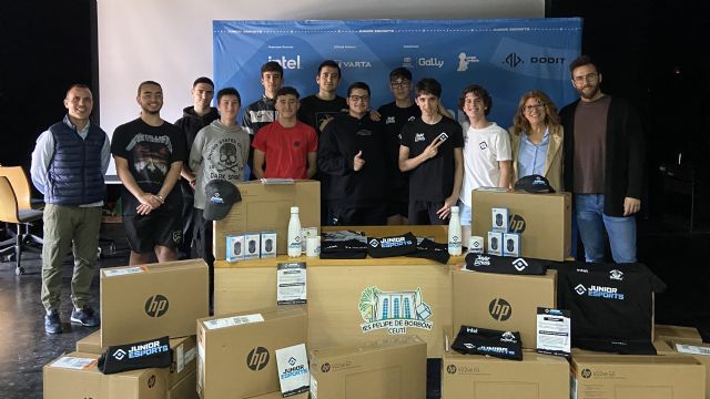 Estudiantes del IES Felipe de Borbón, de Ceutí, obtienen 2.500 euros en equipamiento tecnológico para sus aulas