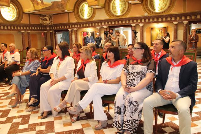 Presentación del primer cartel oficial de la Bajá de San Roque en la Asamblea Regional