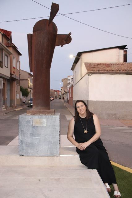 Ceutí recupera palas atenea, de mikel navarro, y la reincorpora al museo al aire libre tras 17 años en el almacén municipal