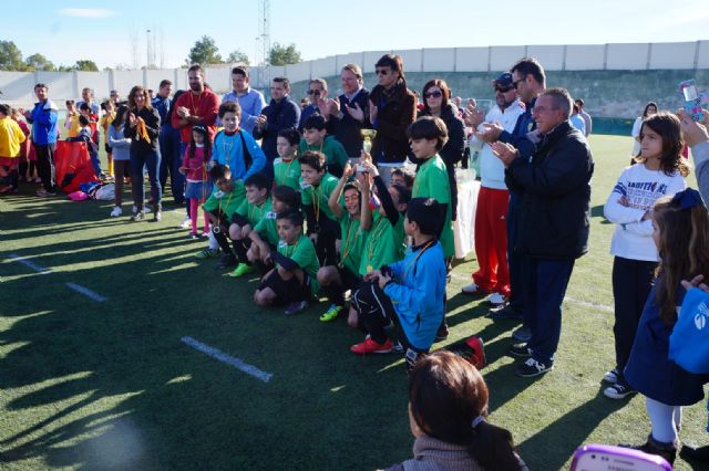 325 jóvenes futbolistas se dieron cita en el 'I Torneo de Navidad' de Ceutí