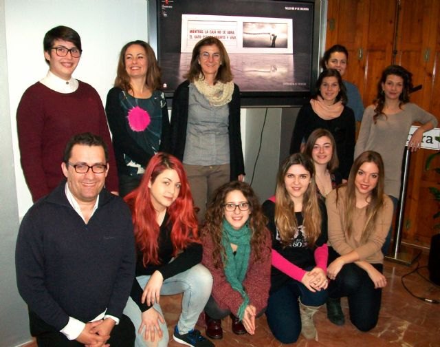 Los alumnos de la Escuela Superior de Arte Dramático realizan un taller de creación abierto al público en La Conservera de Ceutí