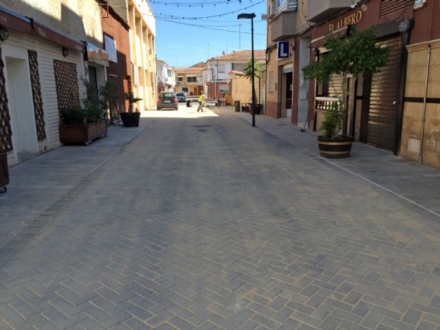 Concluyen en Ceutí el pavimentado de diversas calles peatonales de su centro urbano